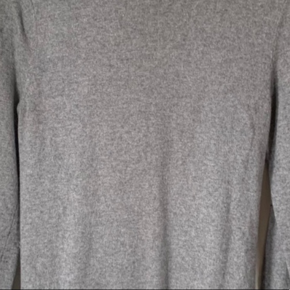 Aritzia Cashmere - Picture 6 of 6